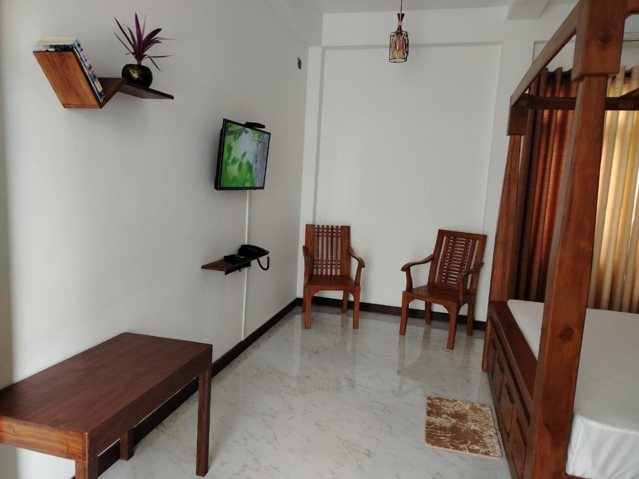Diora Hotel Ratnapura Exteriér fotografie