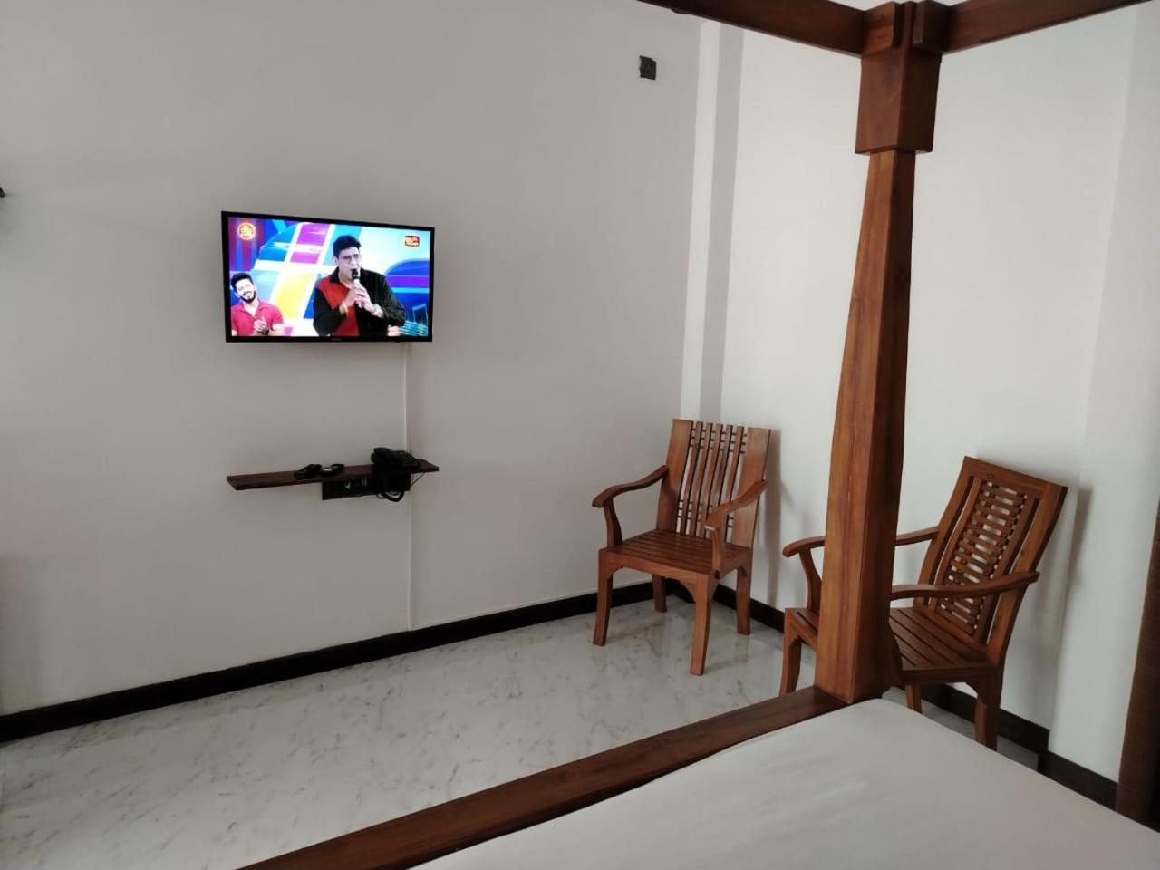 Diora Hotel Ratnapura Exteriér fotografie