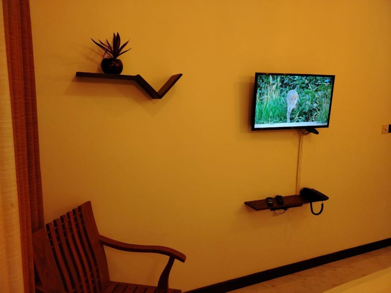 Diora Hotel Ratnapura Exteriér fotografie