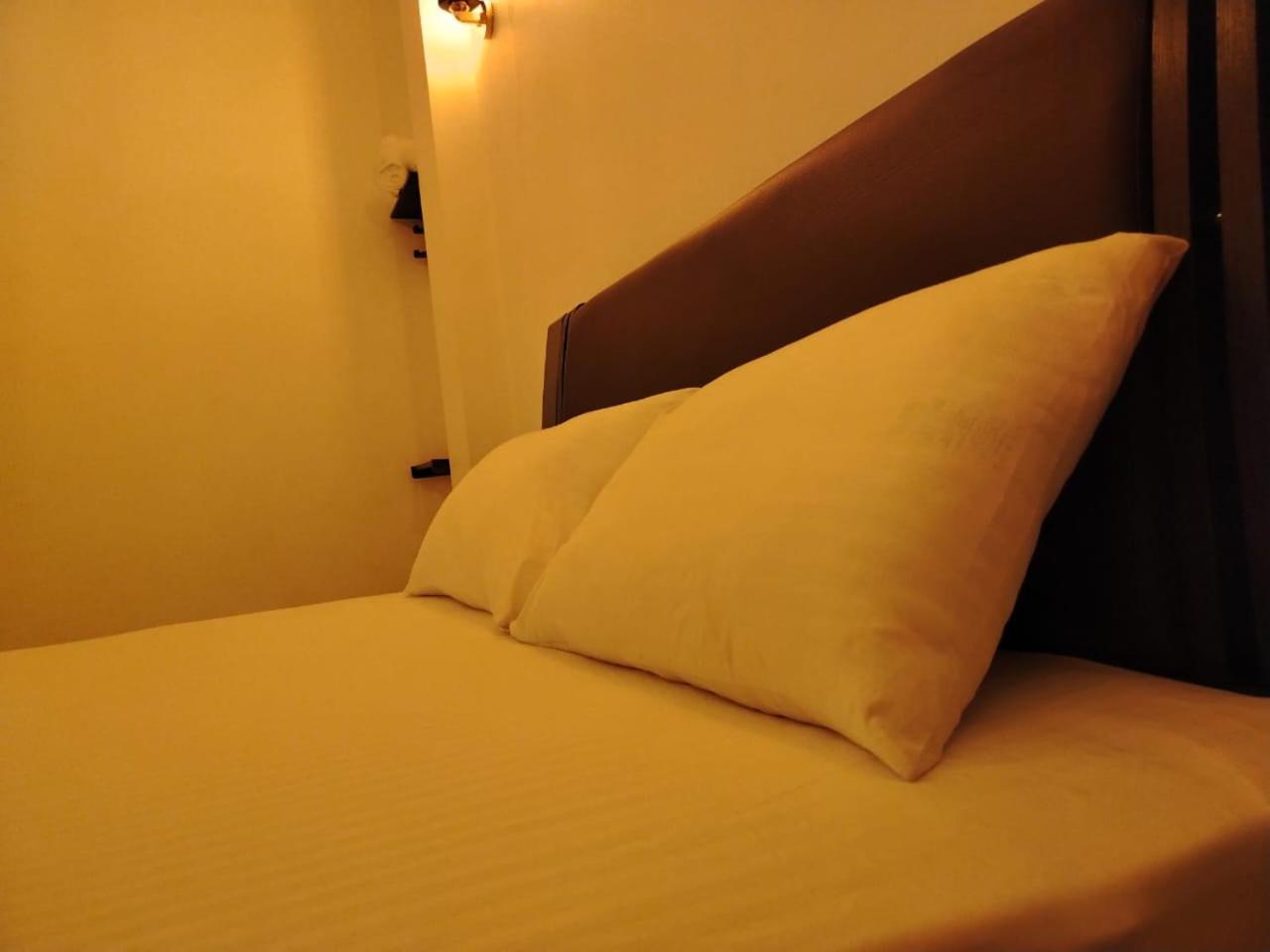 Diora Hotel Ratnapura Exteriér fotografie