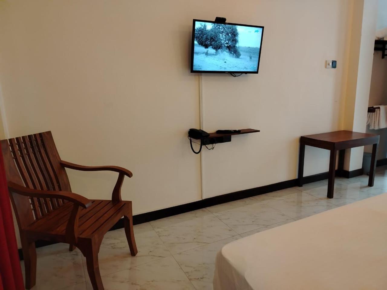 Diora Hotel Ratnapura Exteriér fotografie