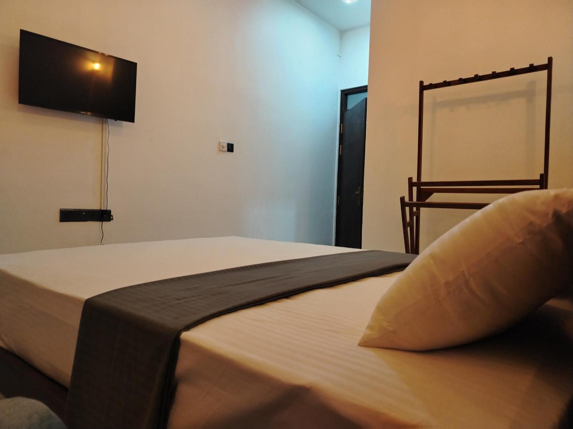 Diora Hotel Ratnapura Pokoj fotografie