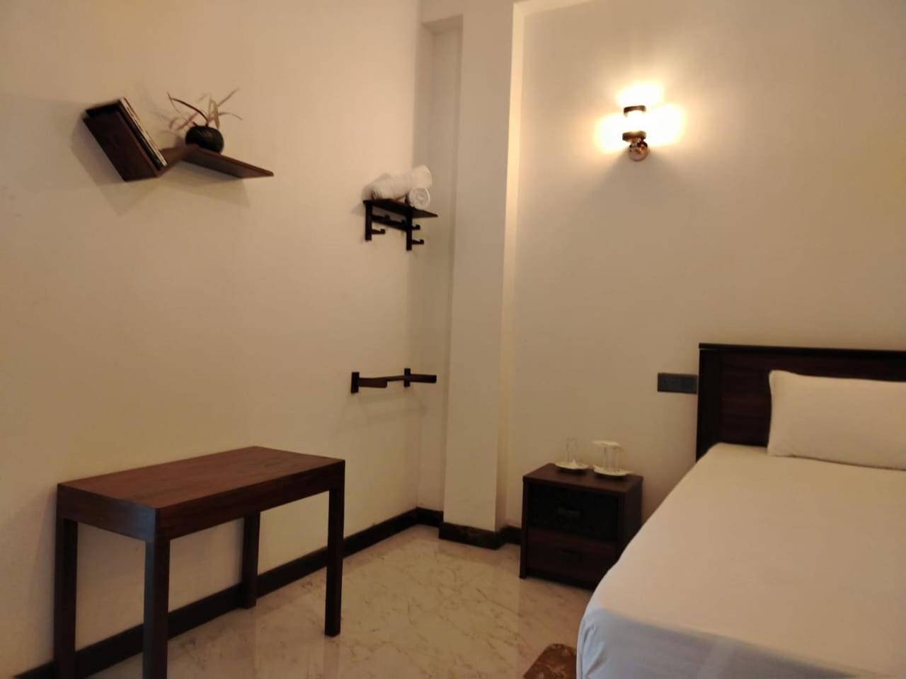 Diora Hotel Ratnapura Exteriér fotografie