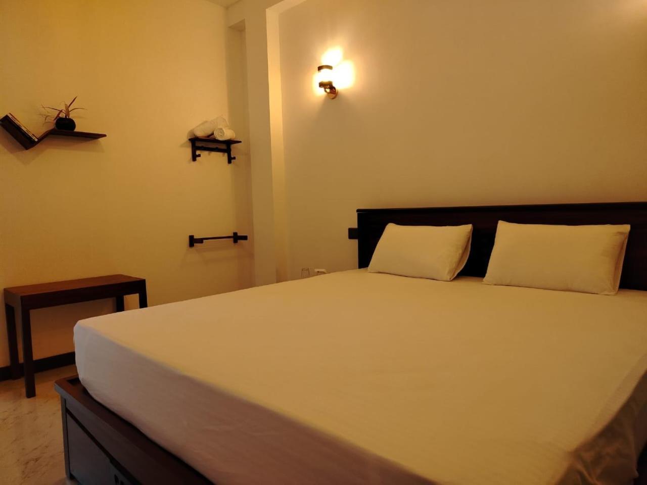 Diora Hotel Ratnapura Exteriér fotografie