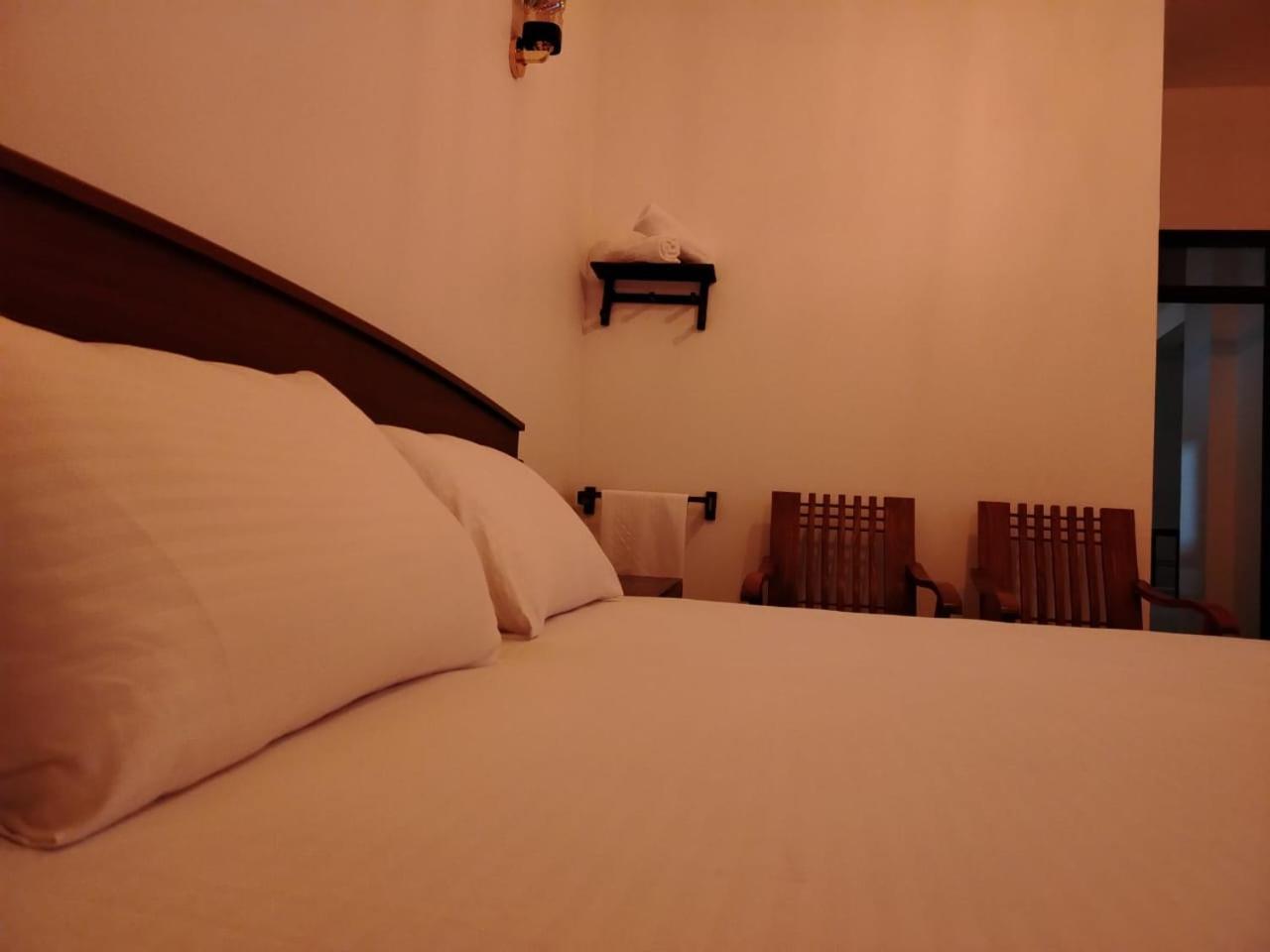 Diora Hotel Ratnapura Exteriér fotografie