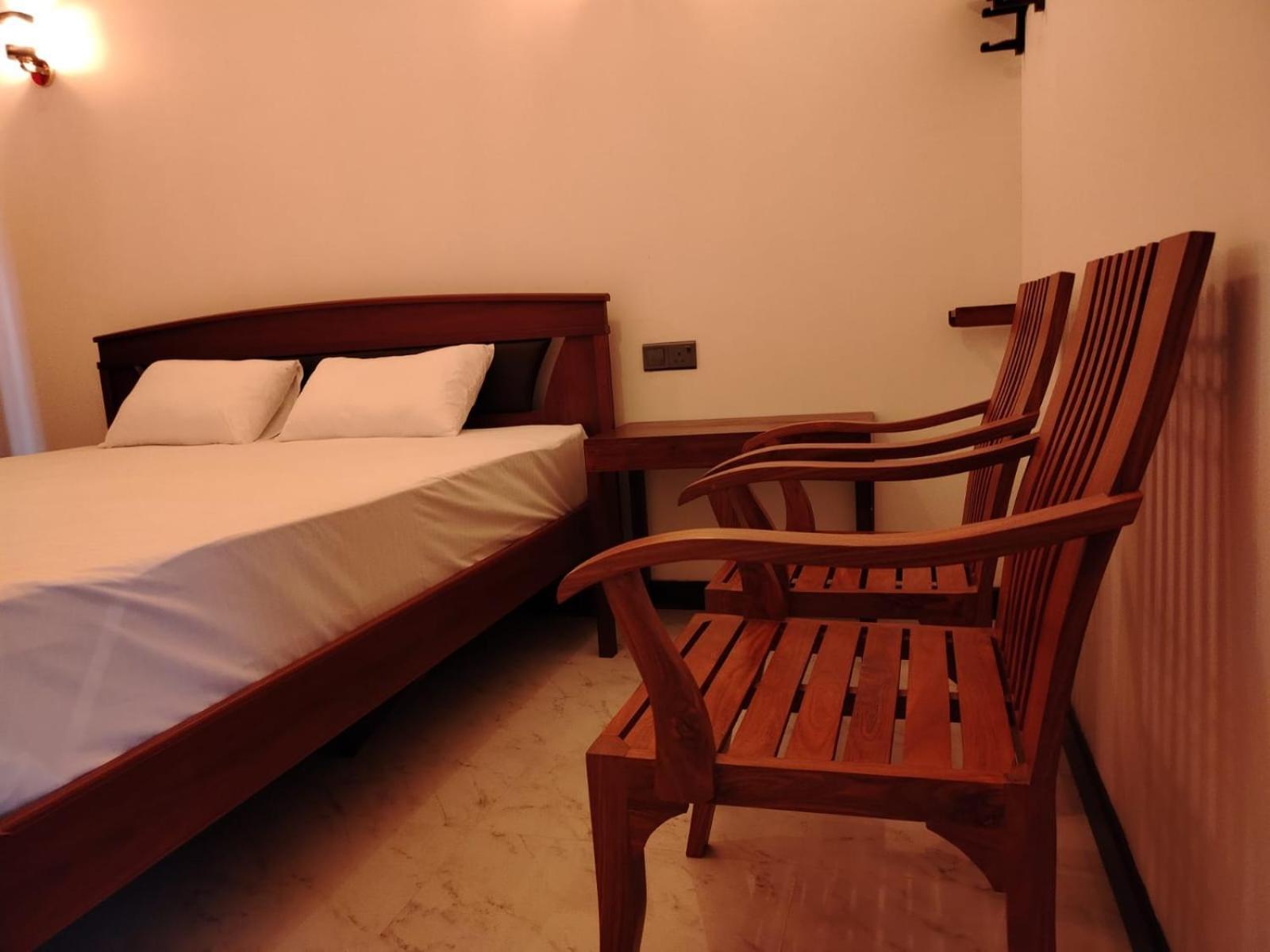 Diora Hotel Ratnapura Exteriér fotografie
